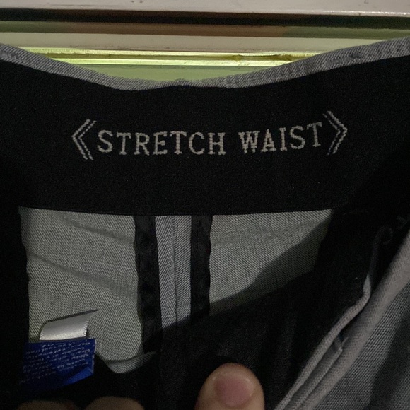 Grey/ Silver Suit/Dress pants 30/32. - Picture 2 of 4